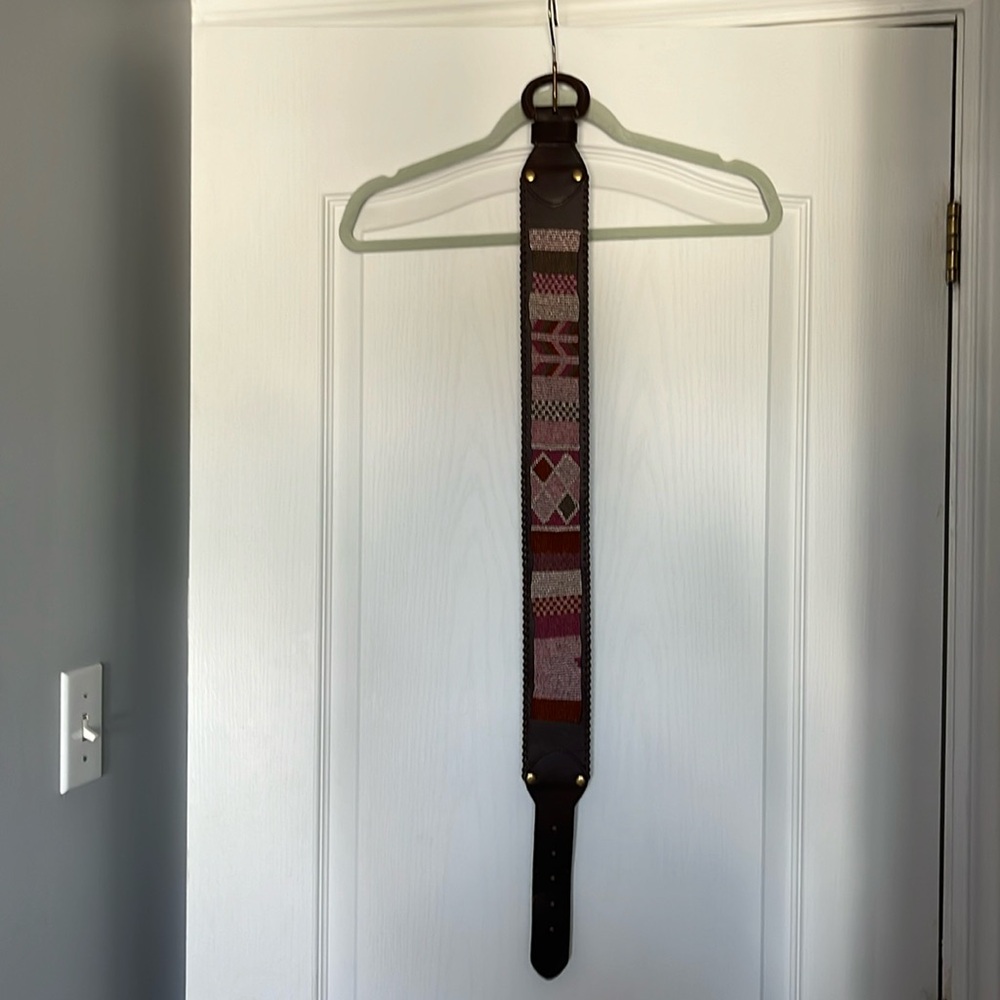 Genuine leather and beads belt